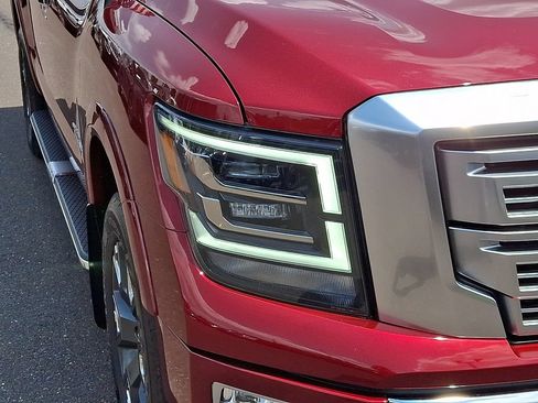 Used 2021 Nissan Titan Platinum Reserve w/ Moonroof Package AWD/4WD image 10