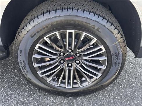 New 2026 GMC Yukon XL Elevation image 16