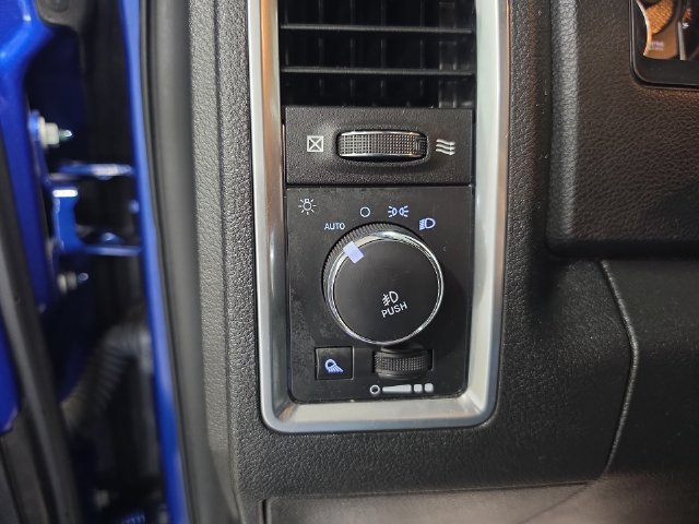 Used 2018 RAM 2500 Power Wagon w/ Luxury Group AWD/4WD image 19