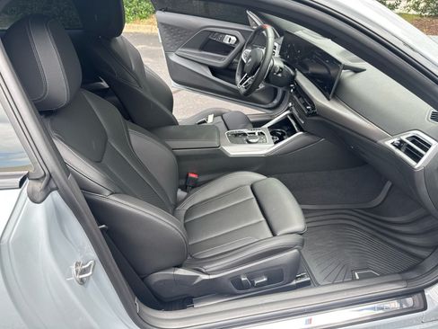 Used 2025 BMW M240i Coupe RWD image 39