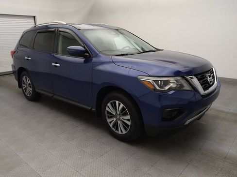 Used 2020 Nissan Pathfinder S image 11