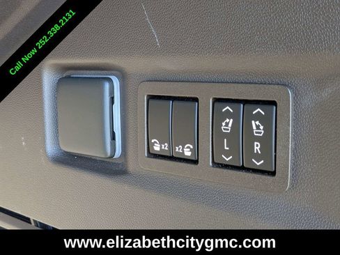 Used 2022 Chevrolet Tahoe Z71 w/ Z71 Off-Road Package image 16