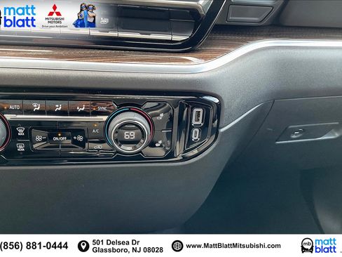 Used 2025 Chevrolet Silverado 2500 LT w/ Convenience Package image 34