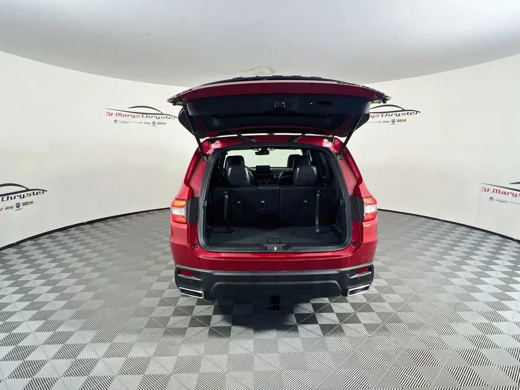 Used 2025 Honda Pilot Black Edition image 28