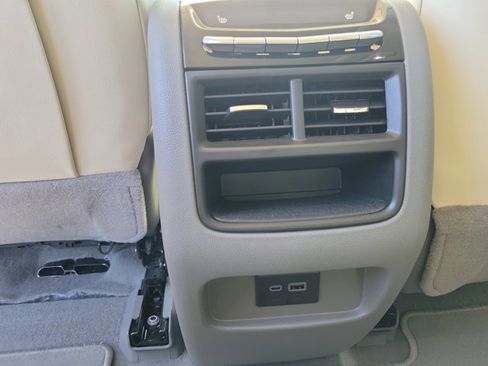 Used 2025 Cadillac XT5 Premium Luxury w/ Technology Package image 18