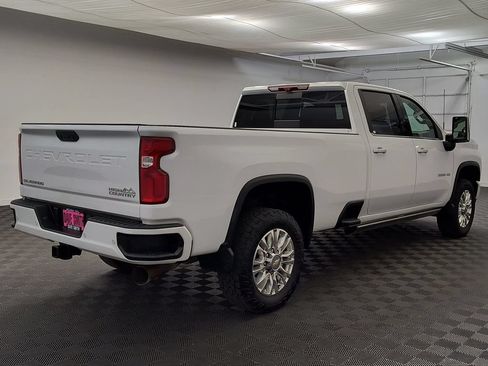 Used 2021 Chevrolet Silverado 3500 High Country w/ Z71 Off-Road Package AWD/4WD image 9