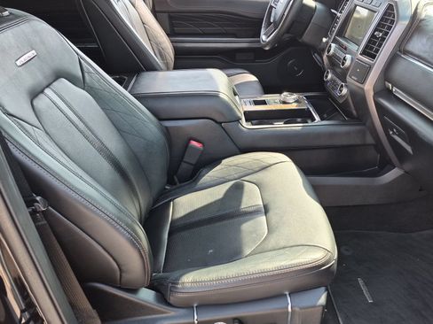 Used 2020 Ford Expedition Platinum RWD image 19