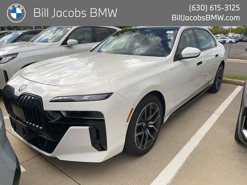 Used 2025 BMW 760i xDrive w/ Executive Package AWD/4WD image 1