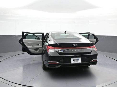 Certified 2023 Hyundai Elantra SEL w/ Convenience Package FWD image 47