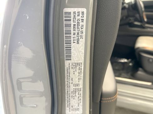 Used 2022 Dodge Durango R/T w/ Blacktop Package image 23