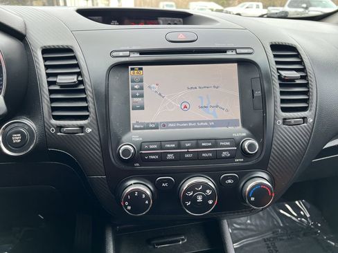 Used 2016 Kia Forte EX w/ EX Premium Package image 11