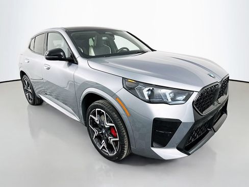 Used 2026 BMW X2 xDrive28i w/ Technology Package AWD/4WD image 3