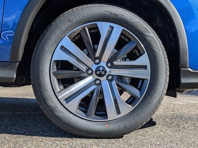 New 2027 Mitsubishi Outlander Sport ES