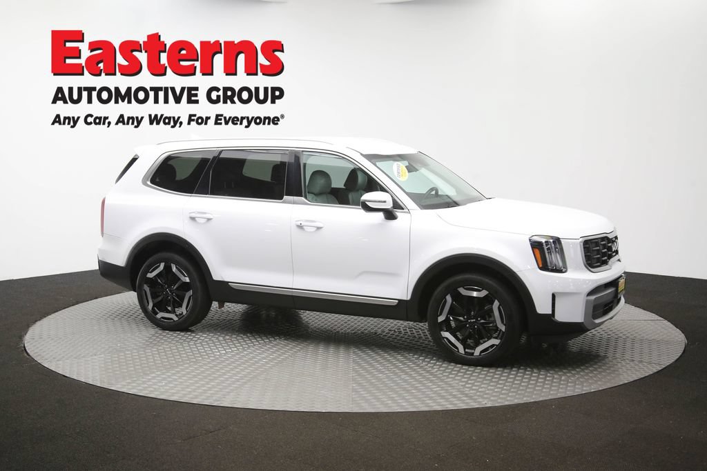 Used 2023 Kia Telluride S FWD image 50