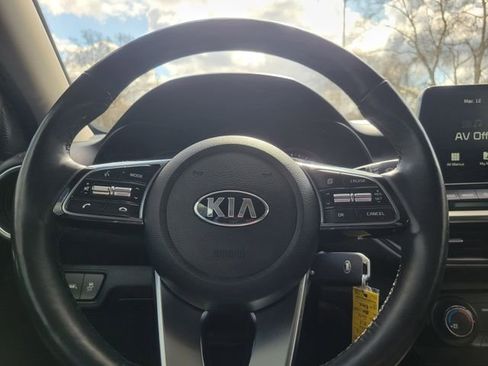 Used 2020 Kia Forte EX image 11