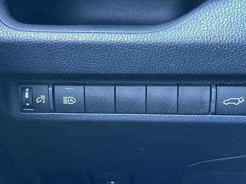 Used 2023 Toyota RAV4 XLE Premium FWD image 28