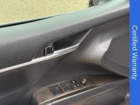 Used 2023 Toyota Camry SE FWD image 18