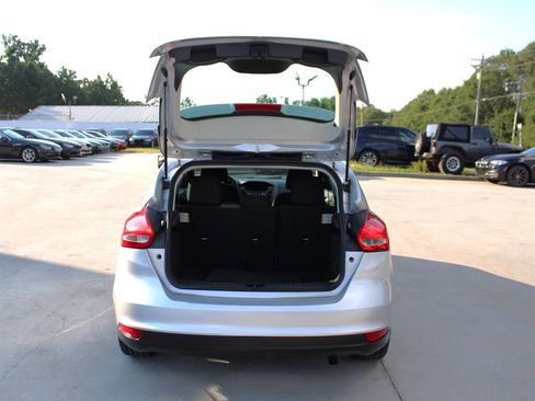 Used 2016 Ford Focus SE image 30