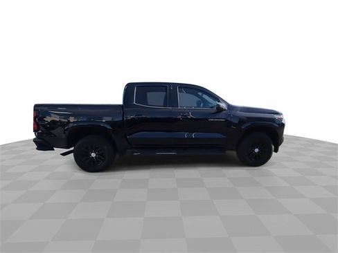 Used 2024 Chevrolet Colorado LT w/ LT Convenience Package image 9