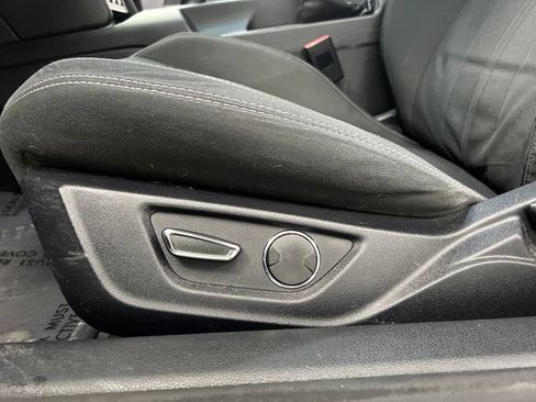 Used 2018 Ford Mustang GT image 10