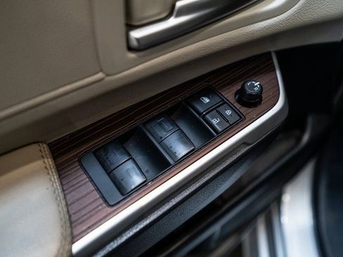 Used 2024 Toyota Sienna XLE image 20