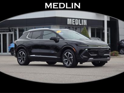 Used 2025 Chevrolet Equinox EV LT w/ Convenience Package