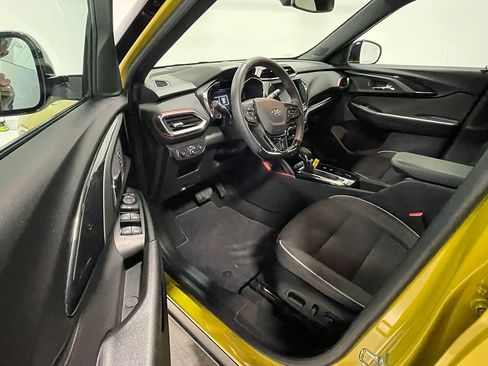 Used 2023 Chevrolet TrailBlazer RS w/ Sun and Liftgate Package AWD/4WD image 20
