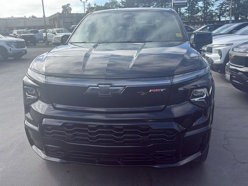 Used 2024 Chevrolet Silverado EV RST AWD/4WD image 9