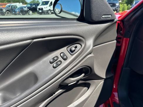 Used 2004 Ford Mustang Mach 1 RWD image 13