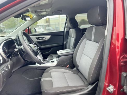 Used 2025 Chevrolet Blazer LT AWD/4WD image 11