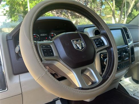Used 2014 RAM 1500 Laramie w/ Convenience Group AWD/4WD image 23