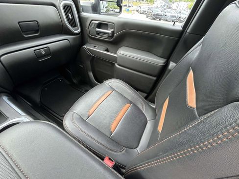 Used 2022 GMC Sierra 2500 AT4 w/ AT4 Premium Plus Package AWD/4WD image 15
