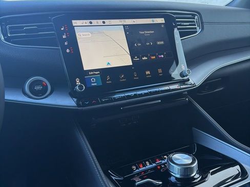 New 2026 Jeep Grand Wagoneer Limited image 17