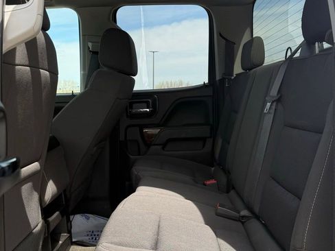 Used 2018 GMC Sierra 1500 SLE w/ Suspension Package, Off-Road AWD/4WD image 11