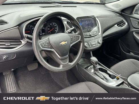 Used 2022 Chevrolet Malibu LS FWD image 7