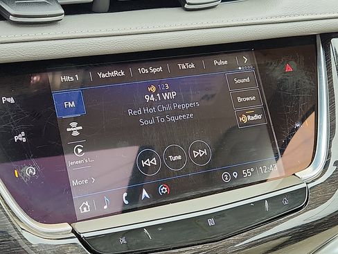 Used 2021 Cadillac XT6 Premium Luxury image 31