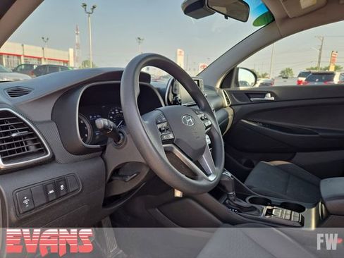 Used 2019 Hyundai Tucson SE image 18