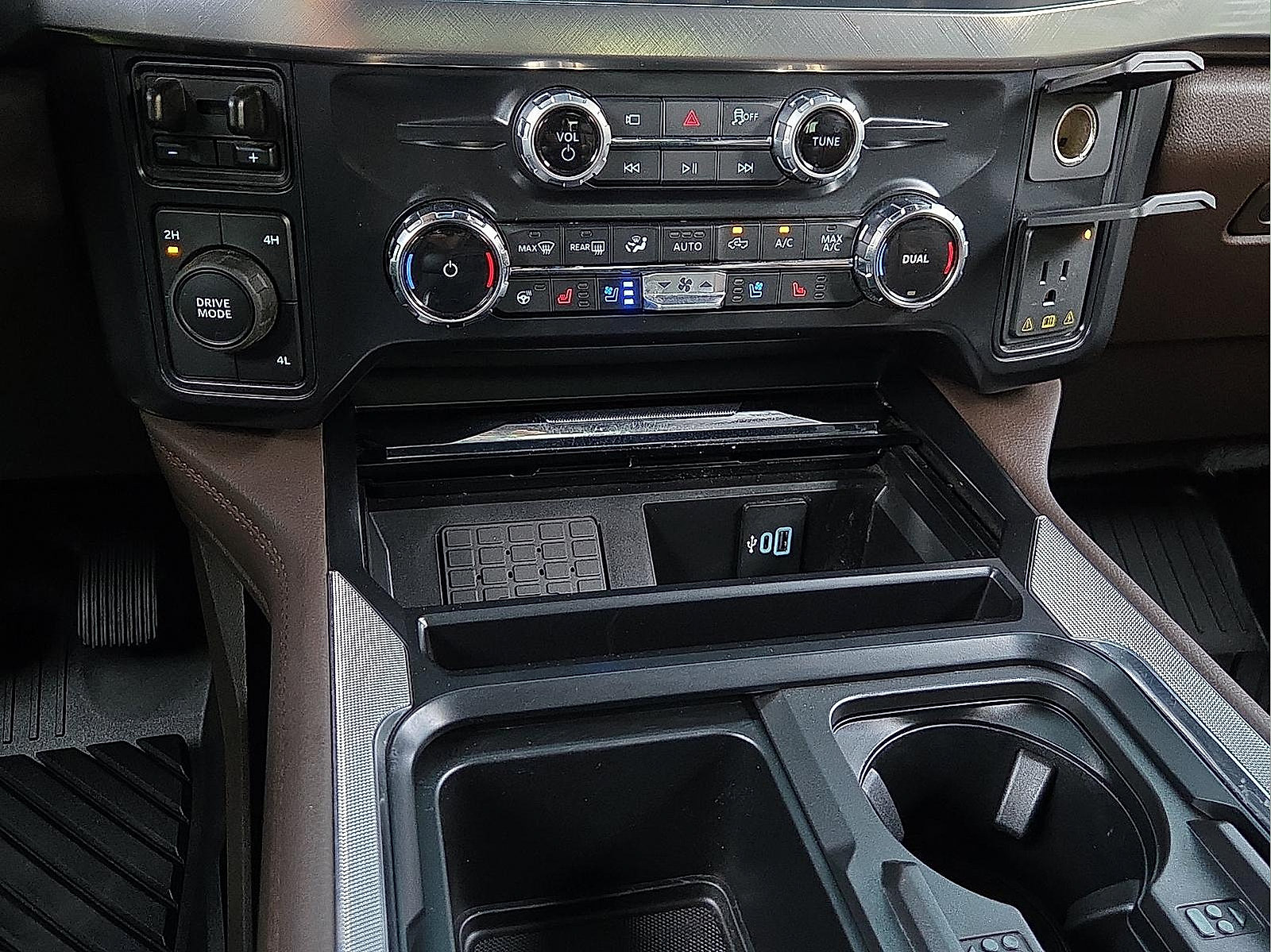 Certified 2026 Ford F350 King Ranch AWD/4WD image 18