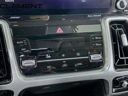 Used 2021 Kia Sorento SX Prestige image 21