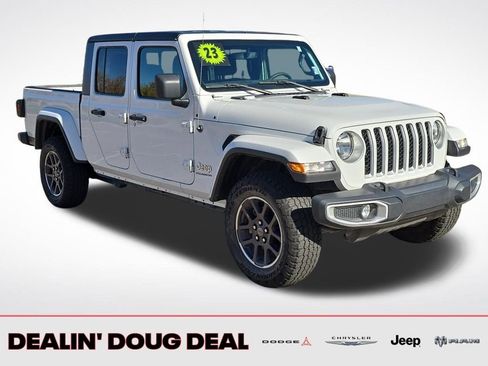 Used 2023 Jeep Gladiator Overland image 8