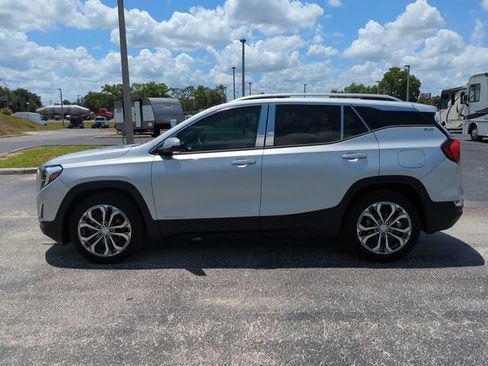 Used 2018 GMC Terrain SLT w/ Preferred Package FWD image 8