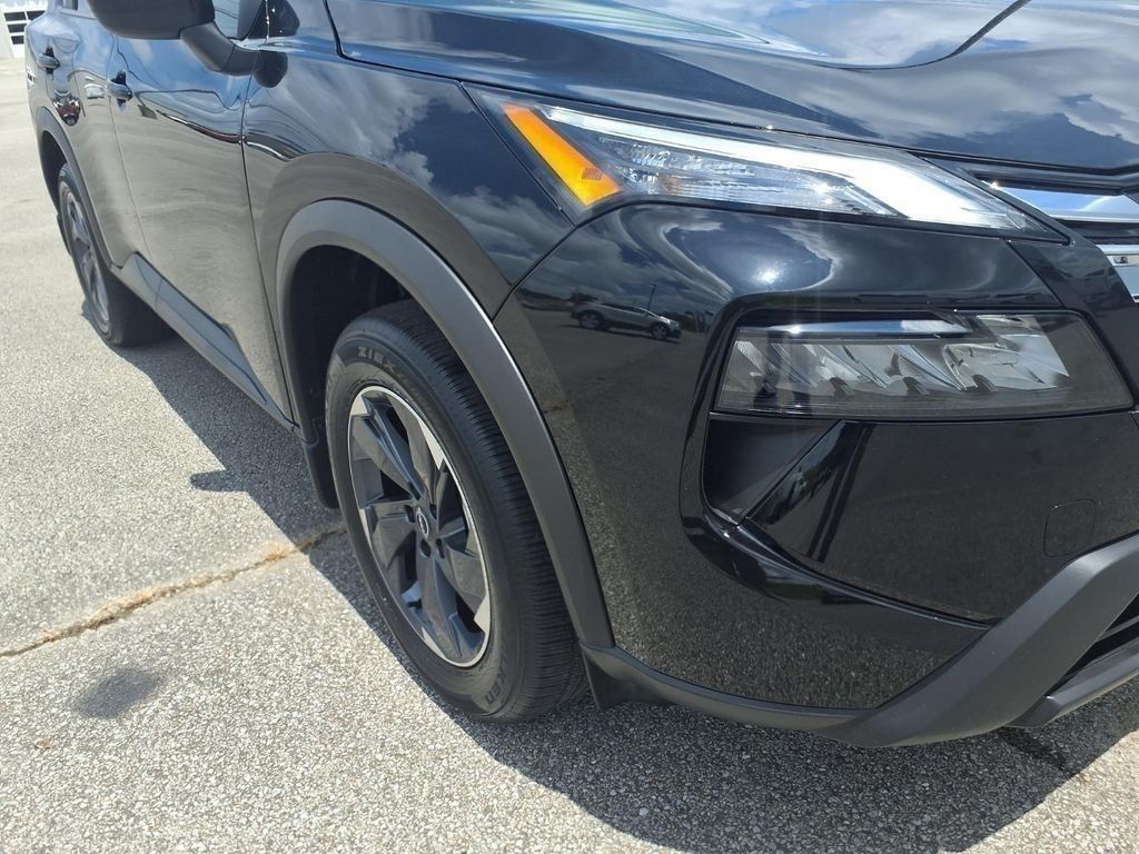 Used 2026 Nissan Rogue SV FWD image 22