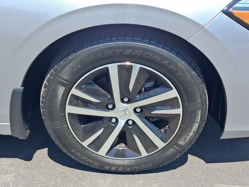 Used 2023 Honda Civic LX image 8