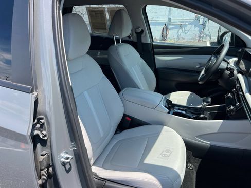 Used 2025 Hyundai Tucson SEL AWD/4WD image 38