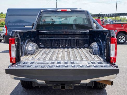 Used 2018 Ford F250 XL w/ STX Appearance Package RWD image 10