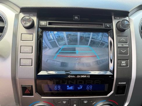 Used 2017 Toyota Tundra Platinum AWD/4WD image 11