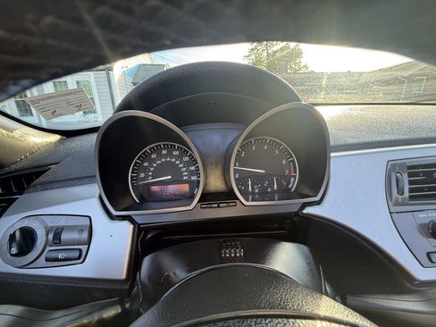 Used 2004 BMW Z4 2.5i RWD image 30