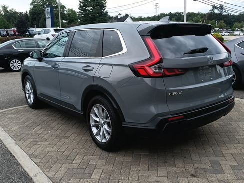 Used 2024 Honda CR-V EX-L image 3
