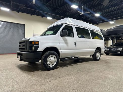 Used 2013 Ford E-150 and Econoline 150 w/ PWR Group image 2