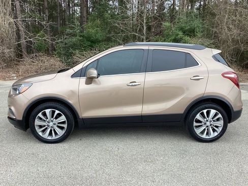 Used 2019 Buick Encore Preferred w/ Safety Package image 6